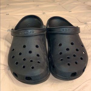 Black crocs